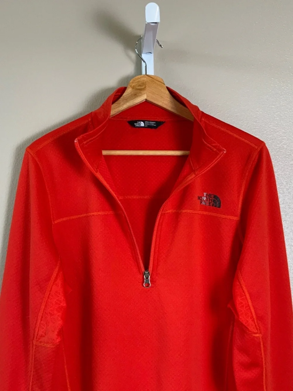 The North Face Half Zip Textured Performance Long Sleeve Pullover